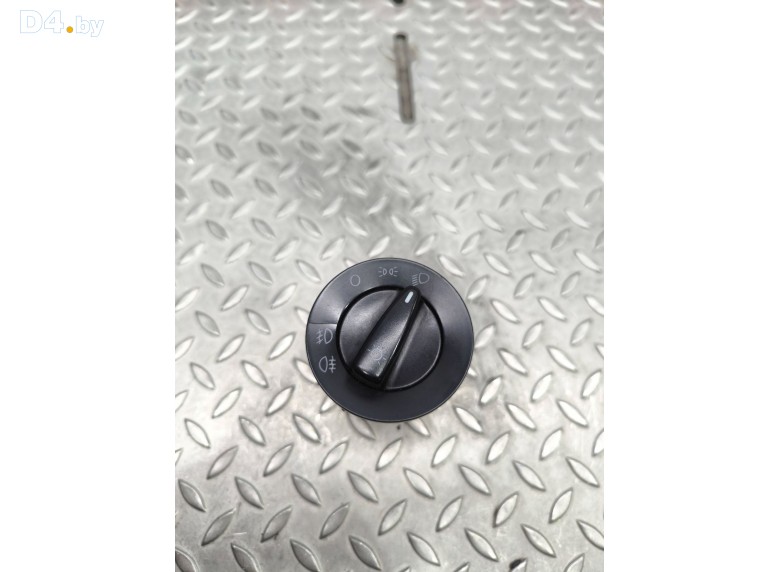 Переключатель света к Volkswagen Golf undefined г.