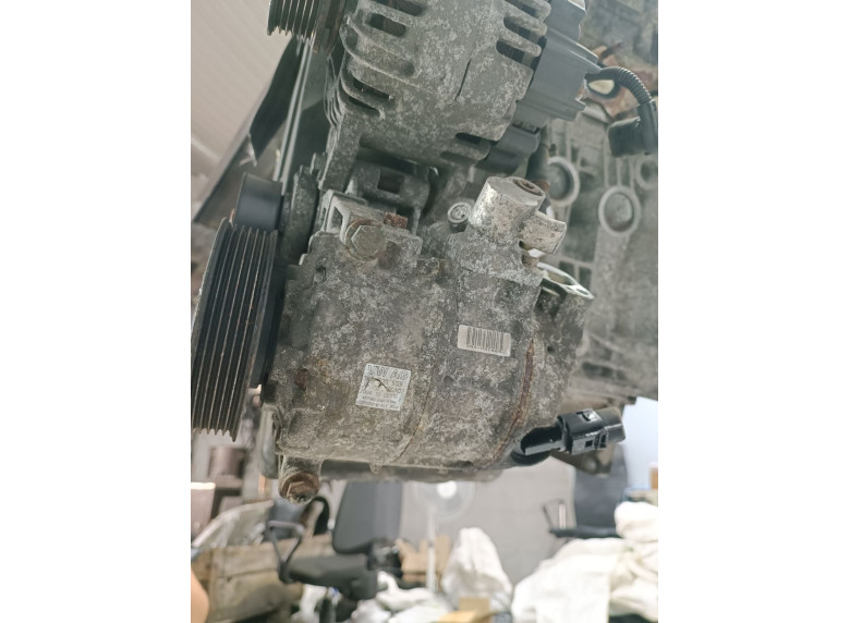 Компрессор кондиционера к Volkswagen Golf, 2005г.