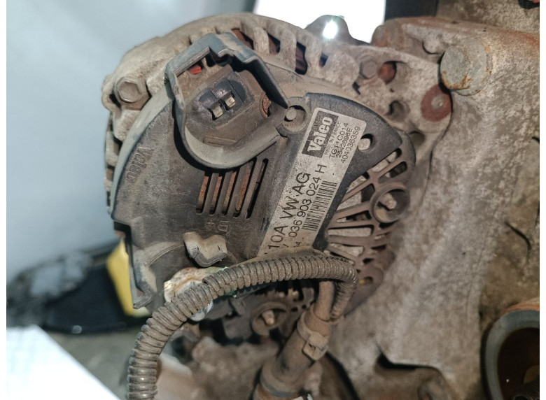 Генератор к Volkswagen Golf, 2005г.