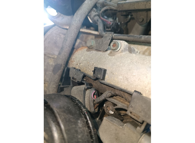 Катушка зажигания к Volkswagen Golf, 2005г.