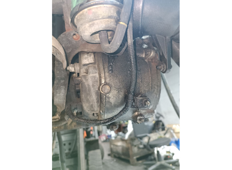 Генератор к Mercedes C W203, 2003г.