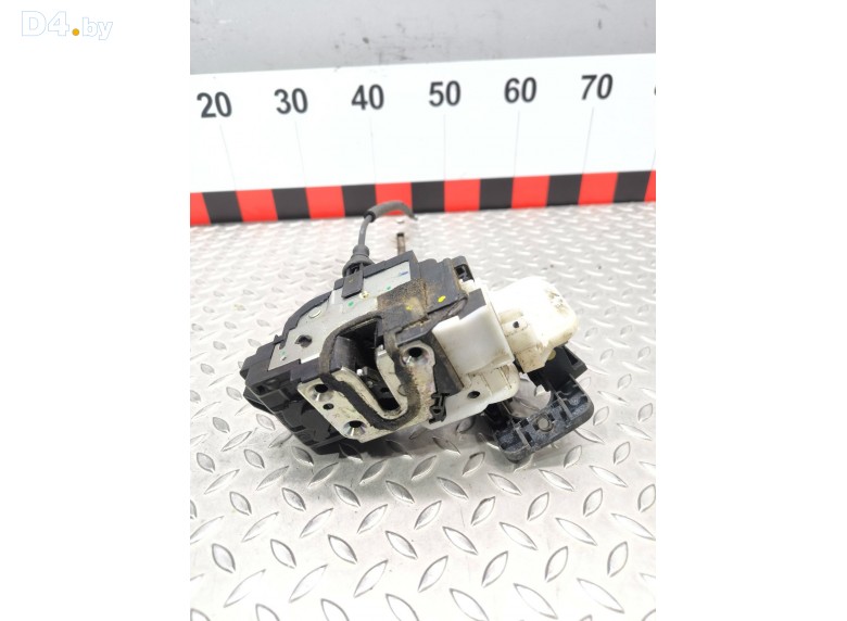 Замок двери передней правой к Kia Ceed undefined г.