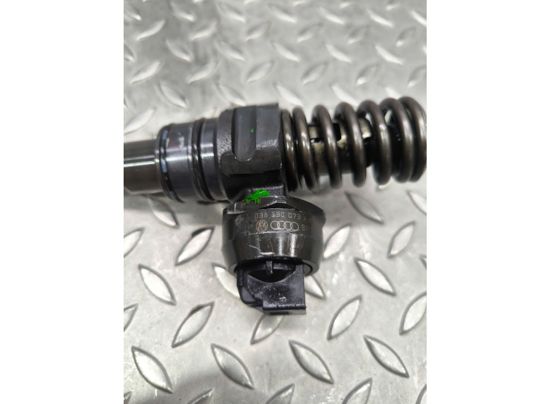 Форсунка к Volkswagen Golf, 2002г.