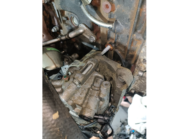 Компрессор кондиционера к Opel Insignia, 2010г.