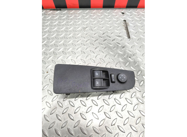 Блок управления стеклоподъемниками к Fiat Punto, 2007г.