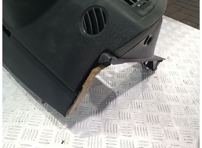 Панель передняя салона (торпедо) к Opel Astra, 2007г.