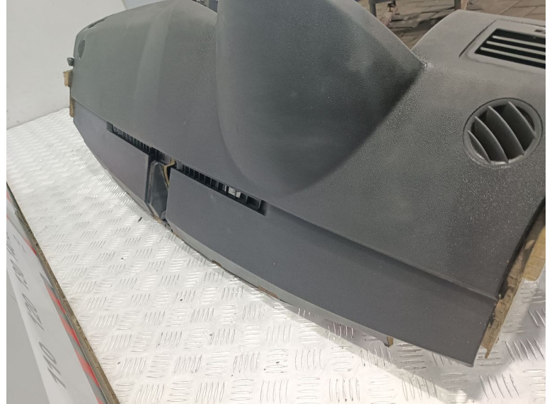 Панель передняя салона (торпедо) к Opel Astra, 2007г.