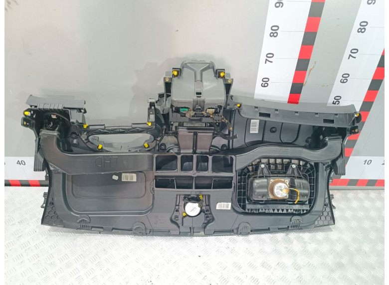 Панель передняя салона (торпедо) к Opel Meriva, 2014г.