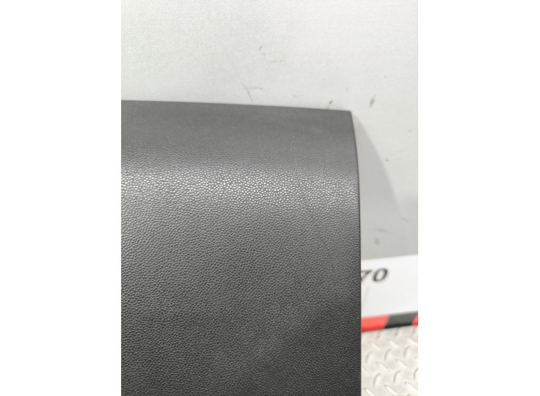 Бардачок к Opel Astra, 2006г.