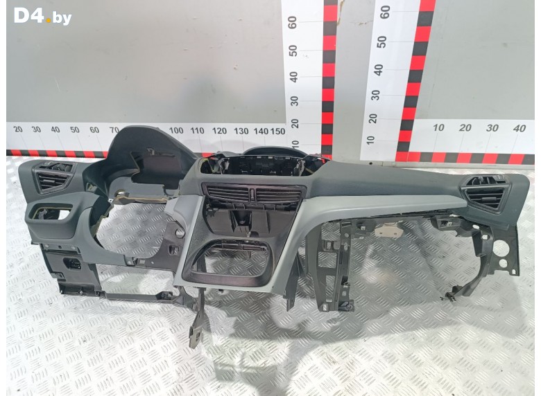 Панель передняя салона (торпедо) к Ford C-Max undefined г.