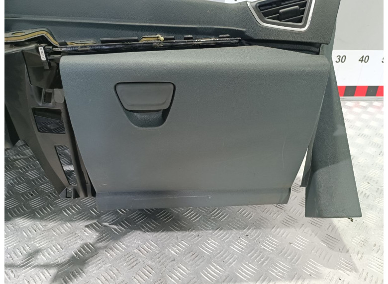 Бардачок к Ford C-Max, 2012г.