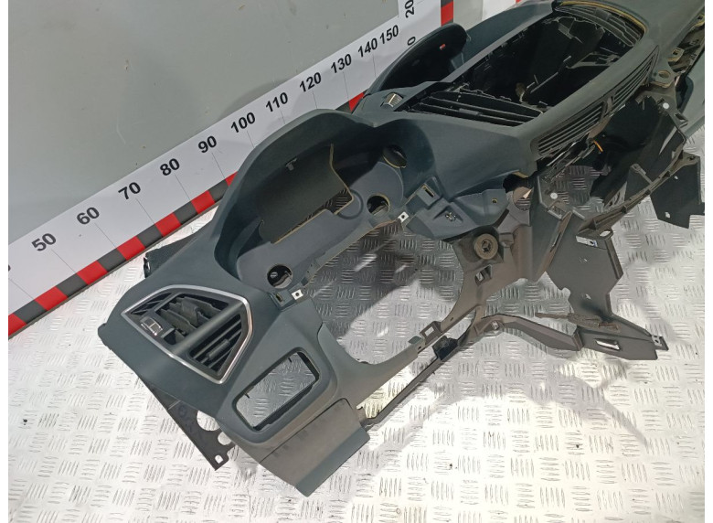 Панель передняя салона (торпедо) к Ford C-Max, 2012г.