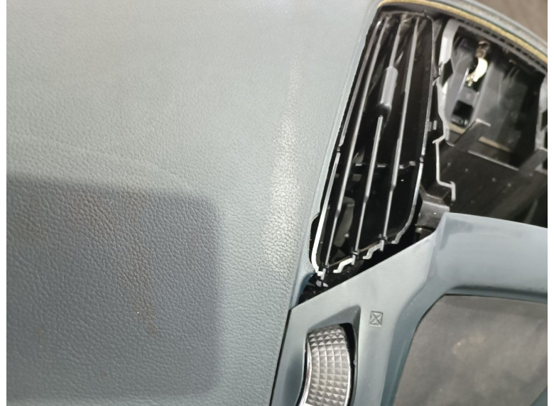 Панель передняя салона (торпедо) к Ford C-Max, 2012г.