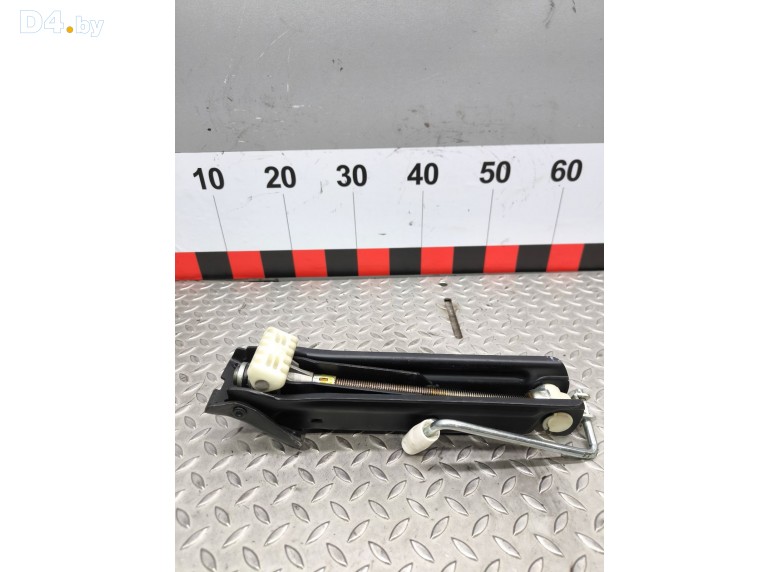 Домкрат к Mercedes CW203 undefined г.