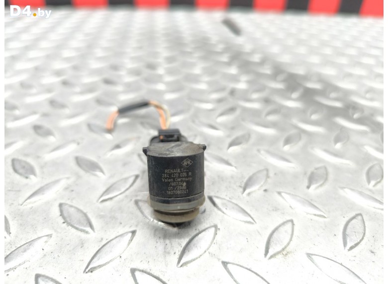 Датчик парктроника к Renault Kangoo undefined г.