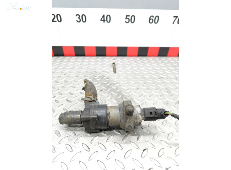 Насос антифриза дополнительный к Volkswagen Sharan undefined г.