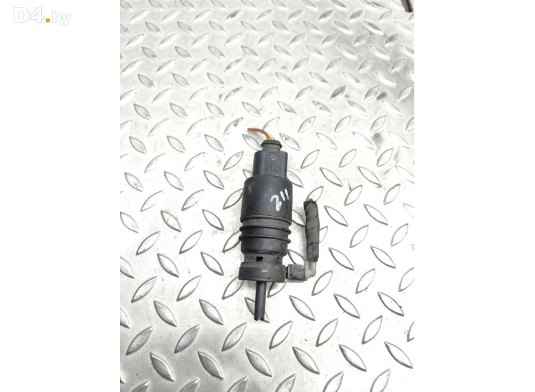 Насос (моторчик) омывателя стекла к Mercedes EW211 undefined г.