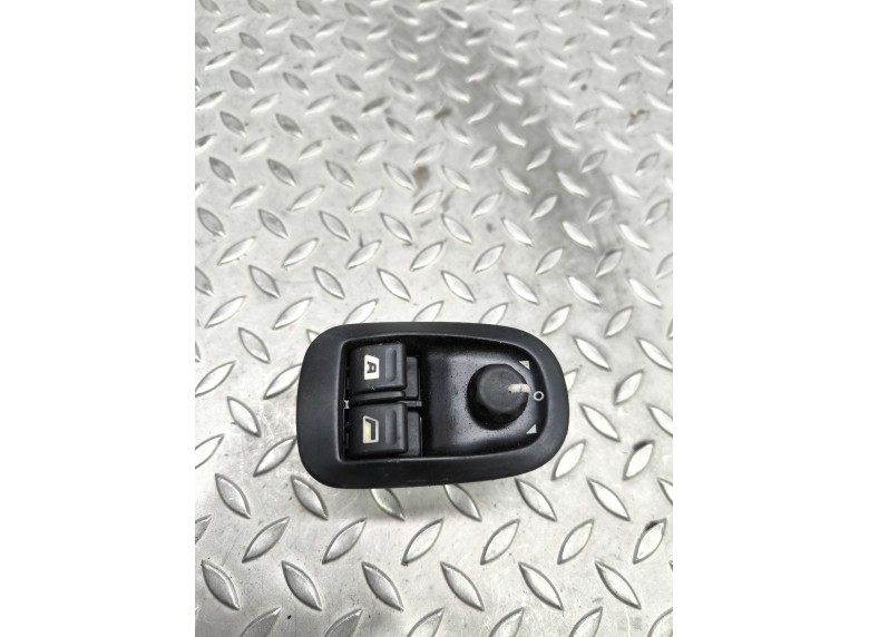 Блок управления стеклоочистителя (дворника) к Peugeot Expert