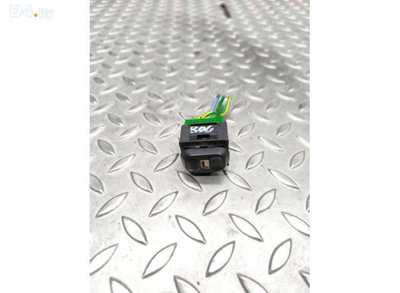 Кнопка стеклоподъемника переднего правого к Peugeot 806 undefined г.