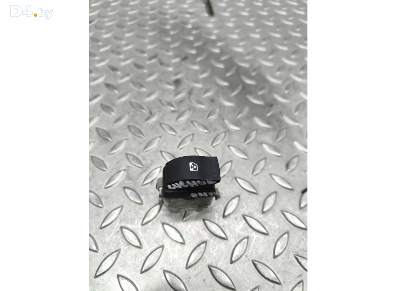 Кнопка стеклоподъемника переднего правого к Renault Scenic undefined г.