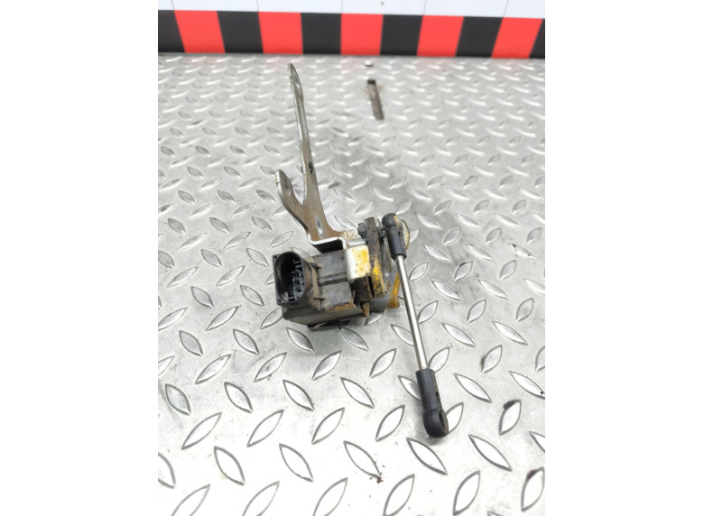 Датчик положения кузова к Volvo V50, 2012г.