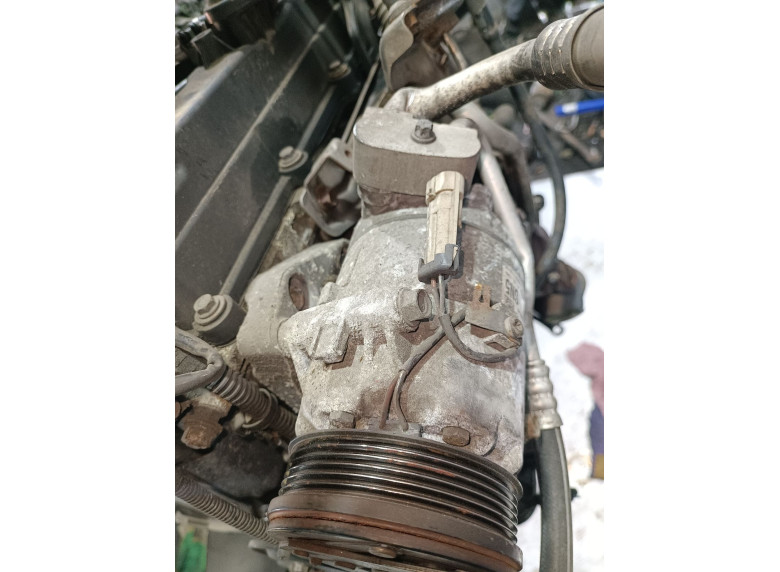 Компрессор кондиционера к Opel Astra, 2010г.