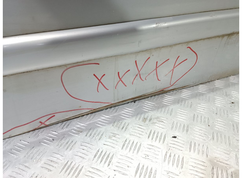 Дверь сдвижная правая к Mercedes Vito W638, 2000г.