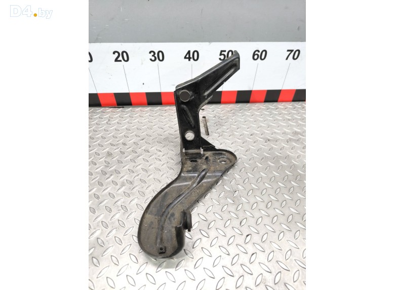 Крепление интеркулера к Audi A6 undefined г.