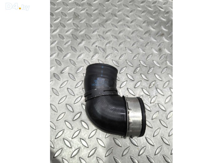 Патрубок впускного коллектора к Volkswagen Passat undefined г.