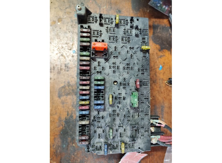 Блок предохранителей к Блок предохранителей к Mercedes MLW163 undefined г. ML W163