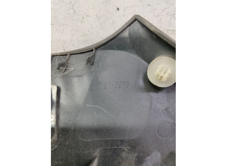 Накладка декоративная к Suzuki Swift, 2016г.