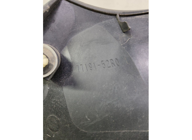 Накладка декоративная к Suzuki Swift, 2016г.