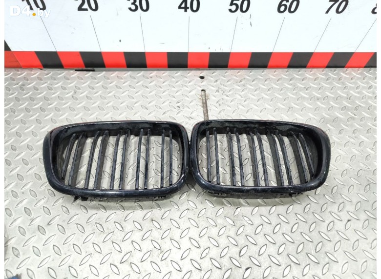 Решетка капота к BMW 5E39 undefined г.