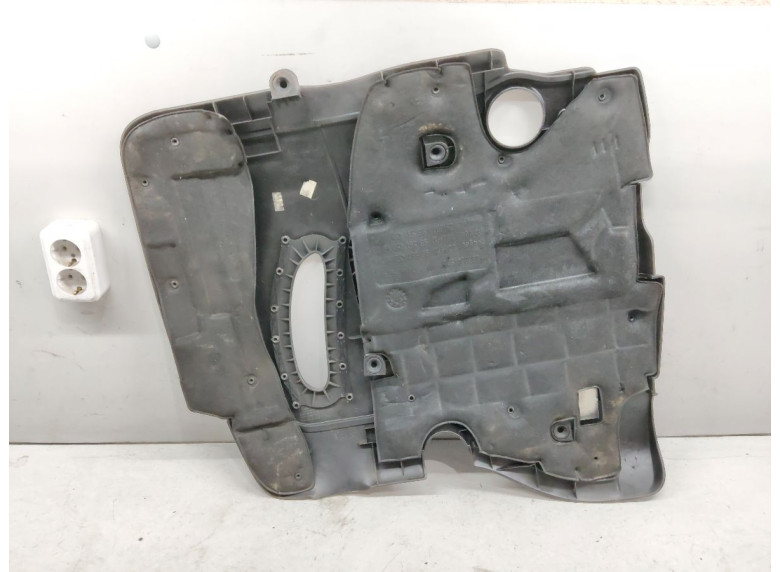 Декоративная крышка двигателя к Peugeot 607, 2008г.