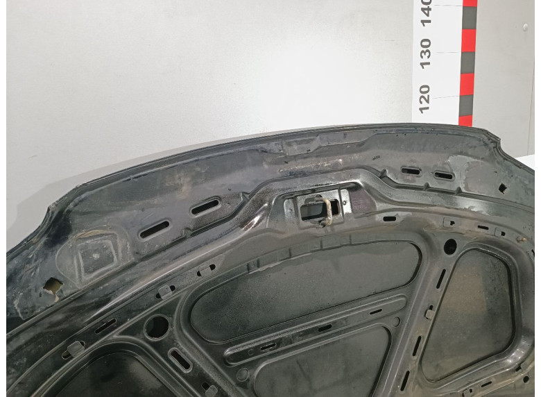 Капот к Volkswagen Passat, 2002г.