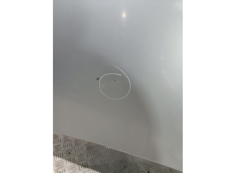 Капот к Volkswagen Passat, 2006г.