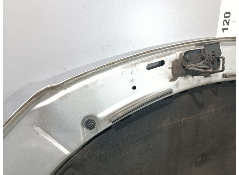 Капот к Volkswagen Passat, 2006г.