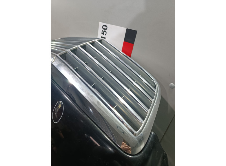 Решетка капота к Mercedes E W211, 2007г.