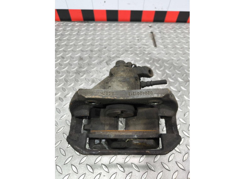 Суппорт передний правый к Citroen C5, 2004г.