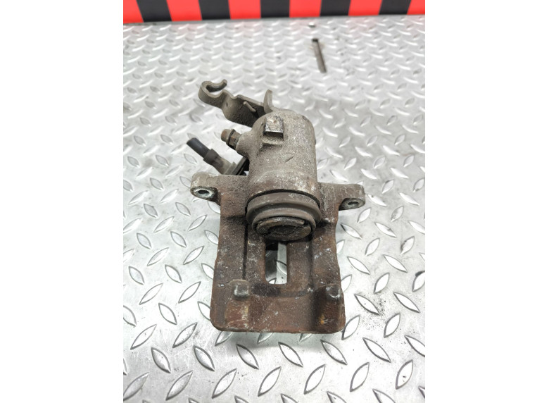 Суппорт задний левый к Volkswagen Golf, 2005г.