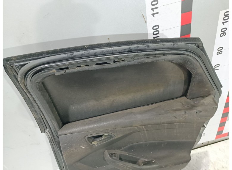 Дверь задняя правая к Дверь задняя правая к Ford Focus undefined г. Focus