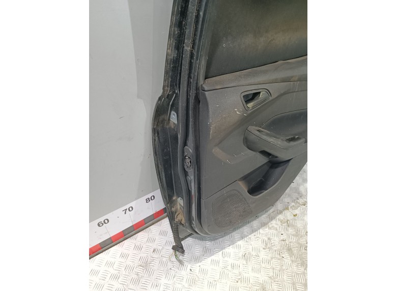 Дверь задняя правая к Дверь задняя правая к Ford Focus undefined г. Focus