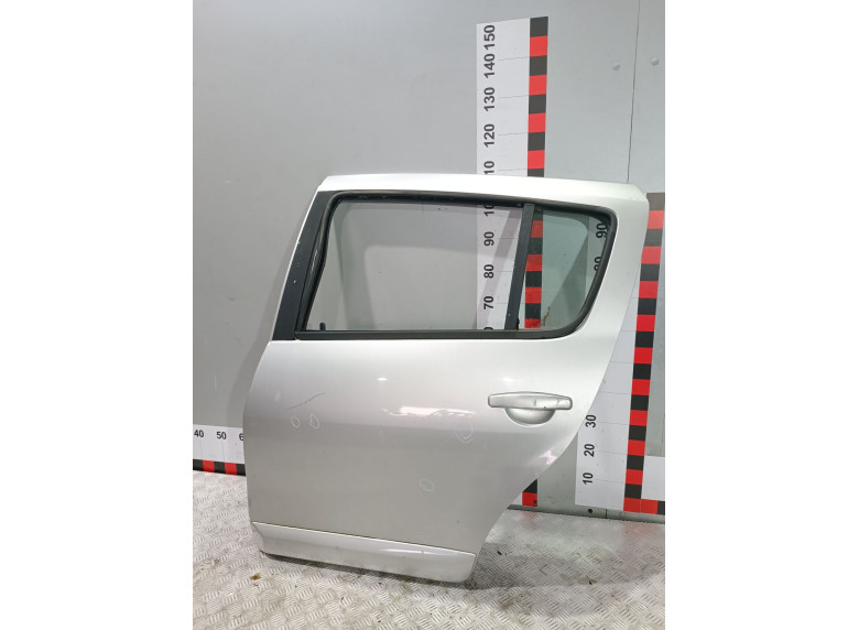 Дверь задняя левая к Dacia Sandero, 2010г.