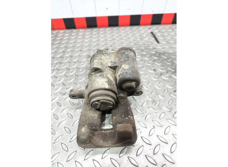 Суппорт задний правый к Volkswagen Passat, 2008г.