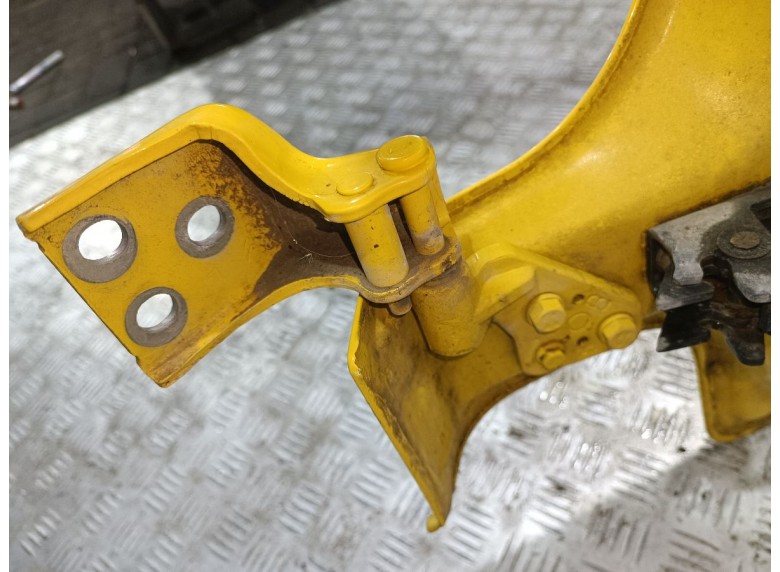 Петля двери задней правой к Петля двери задней правой к Peugeot Partner undefined г. Partner