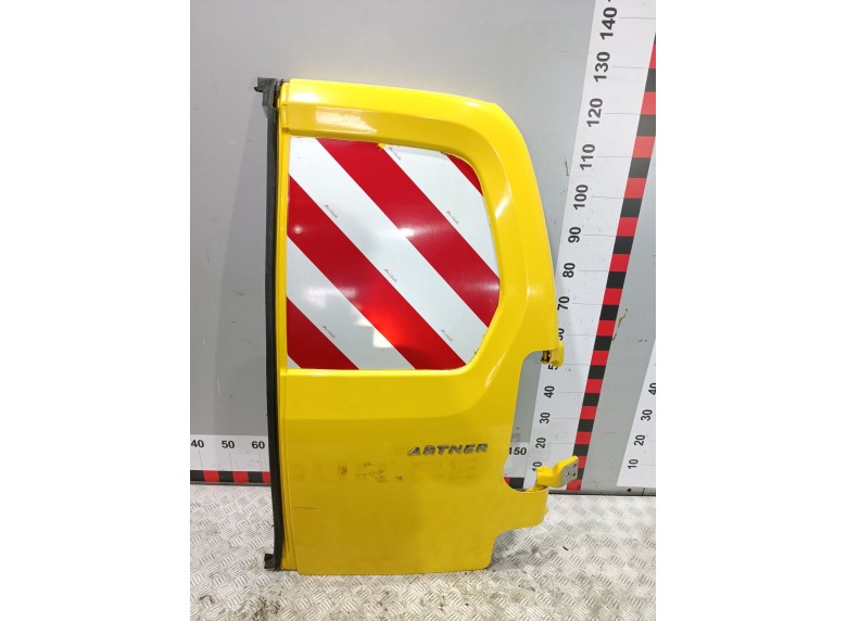 Петля двери задней правой к Петля двери задней правой к Peugeot Partner undefined г. Partner