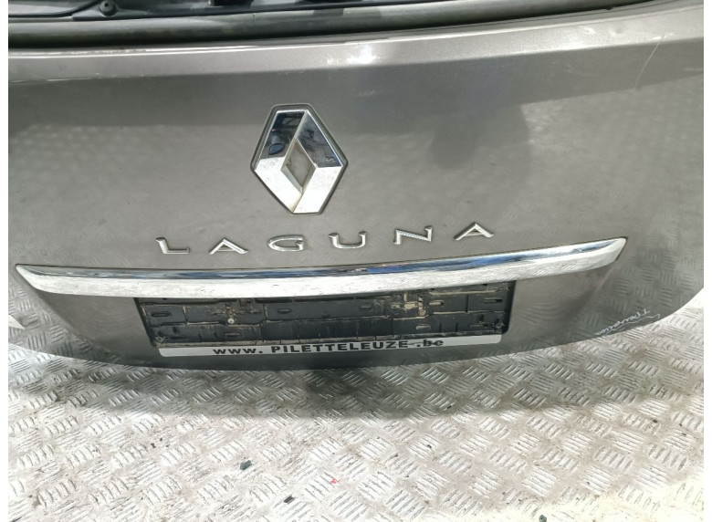 Накладка подсветки номера к Renault Laguna, 2010г.