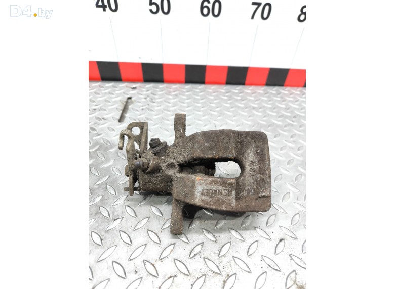 Суппорт задний правый к Renault Scenic undefined г.