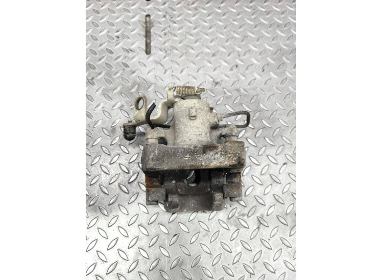 Суппорт задний правый к Citroen Berlingo, 2012г.