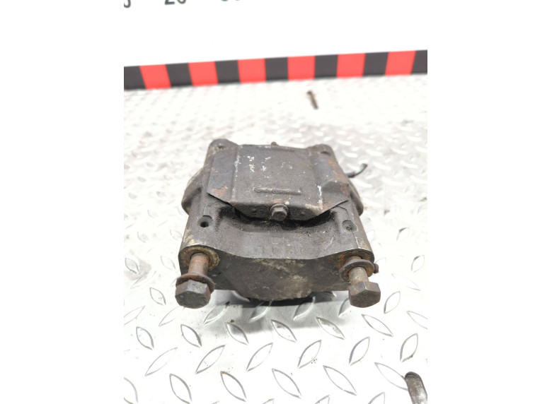 Суппорт задний левый к Citroen C5, 2002г.